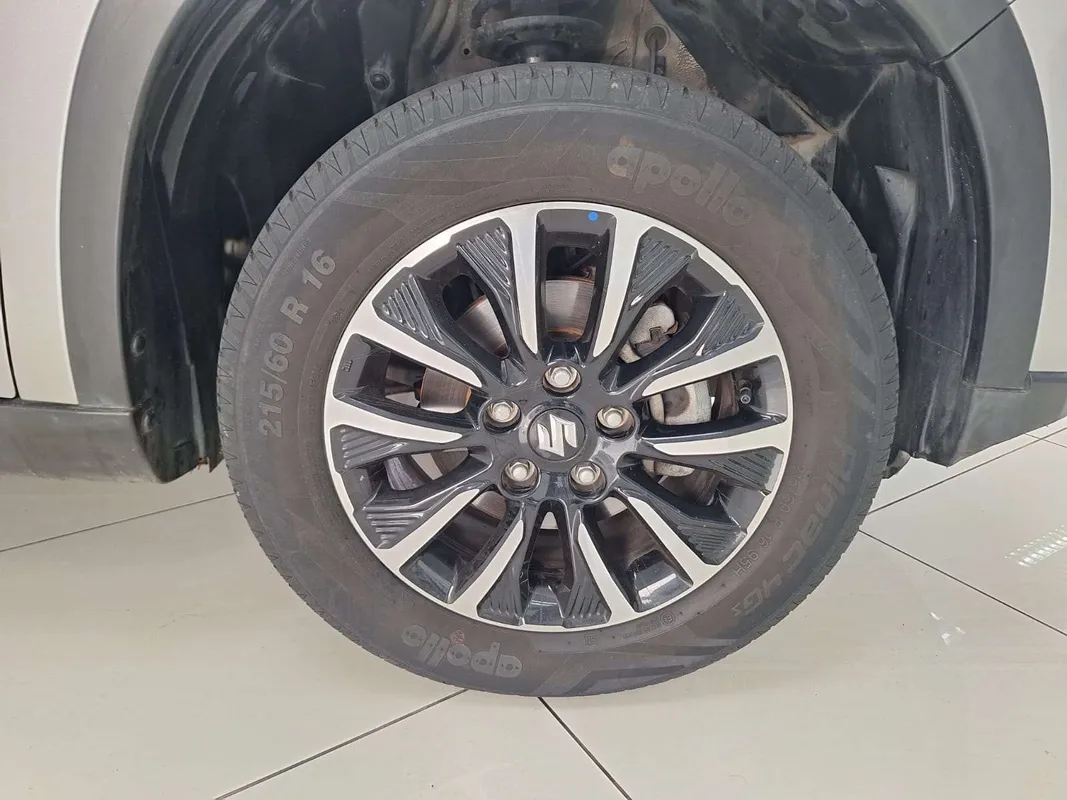 Suzuki Grand Vitara 1.5 GLX - Image 7