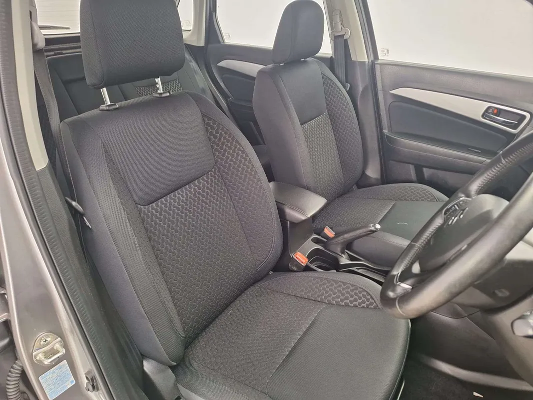 Suzuki Grand Vitara 1.5 GLX - Image 9