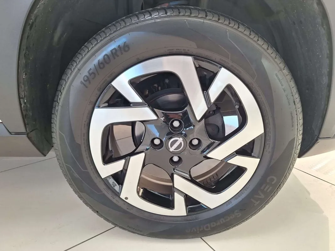 Nissan Magnite 1.0 Acenta MT - Image 9
