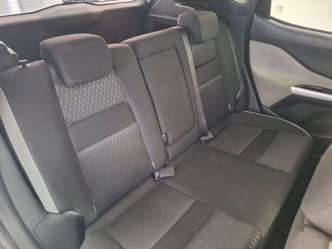 Nissan Magnite 1.0 Acenta MT - Image 10