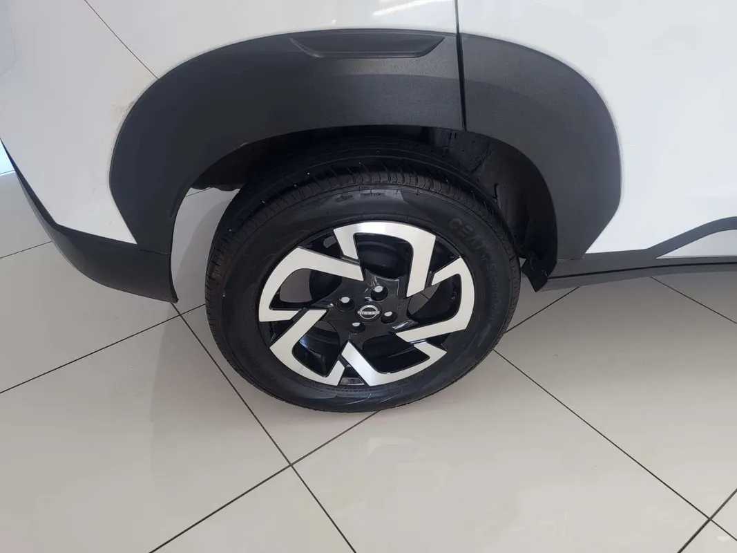Nissan Magnite 1.0T Acenta CVT - Image 7