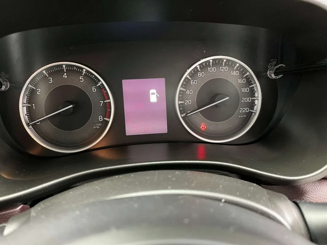 Suzuki Fronx 1.5 GL 5MT - Image 14