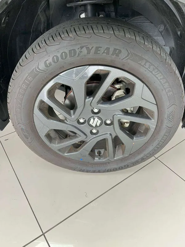 Suzuki Fronx 1.5 GL 5MT - Image 9