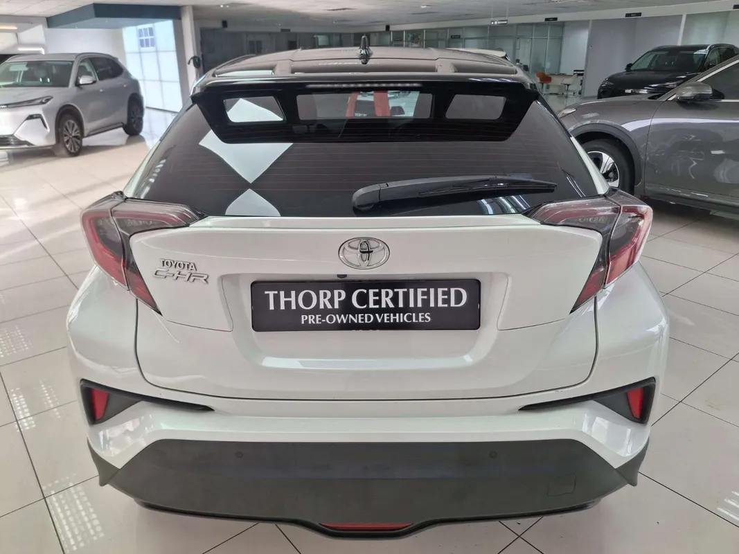 Toyota C-HR 1.2T Luxury CVT - Image 7