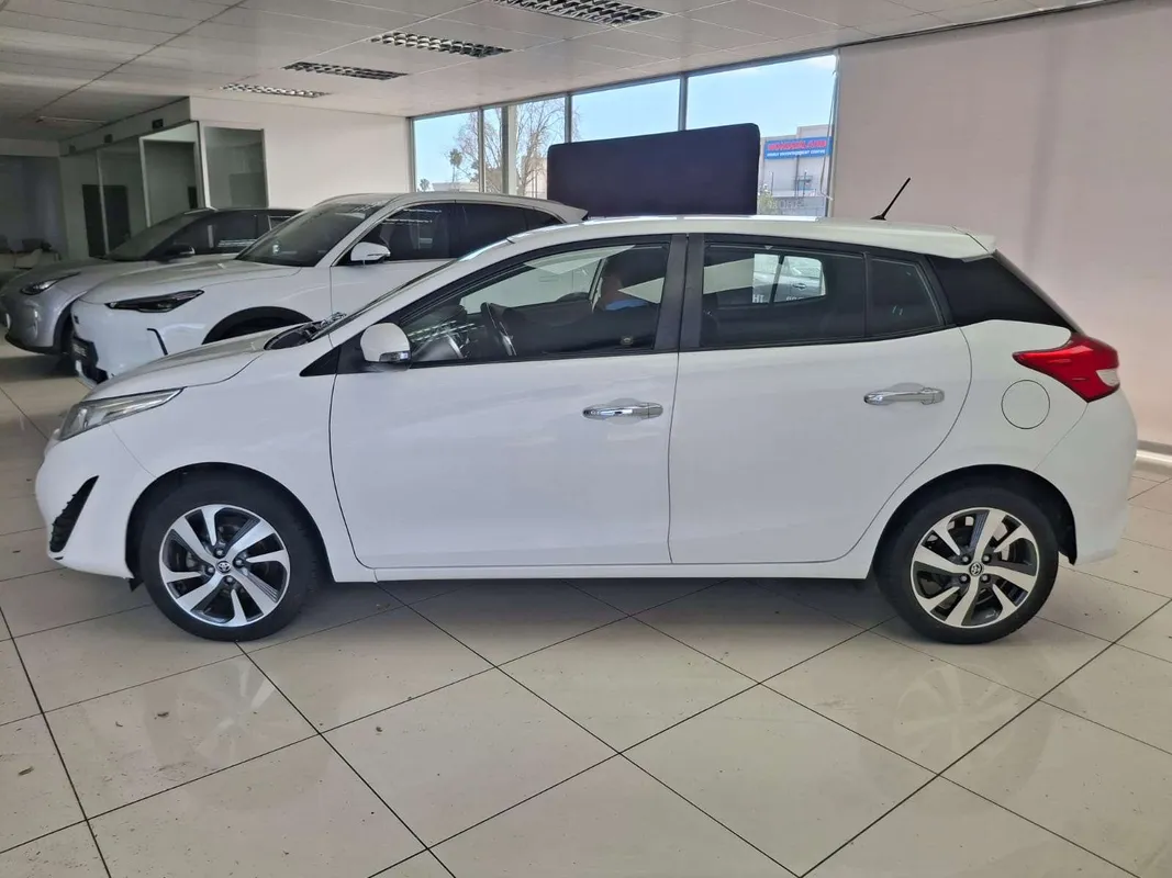 Toyota Yaris 1.5 Xs auto - Image 4