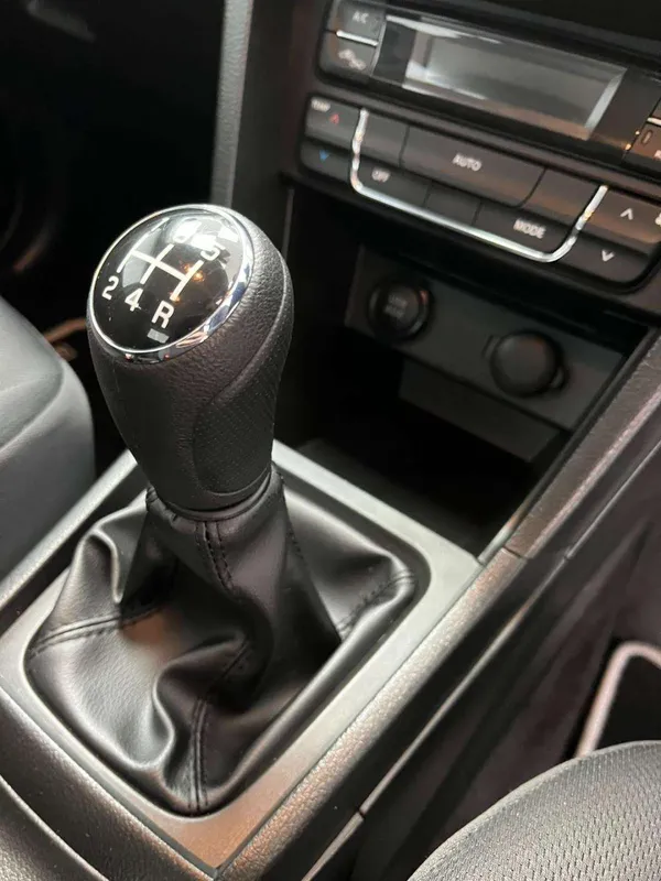 Toyota Urban Cruiser 1.5 Xs - Image 13