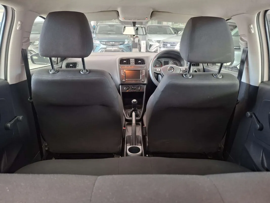 Volkswagen Polo Vivo hatch 1.4 Comfortline - Image 10