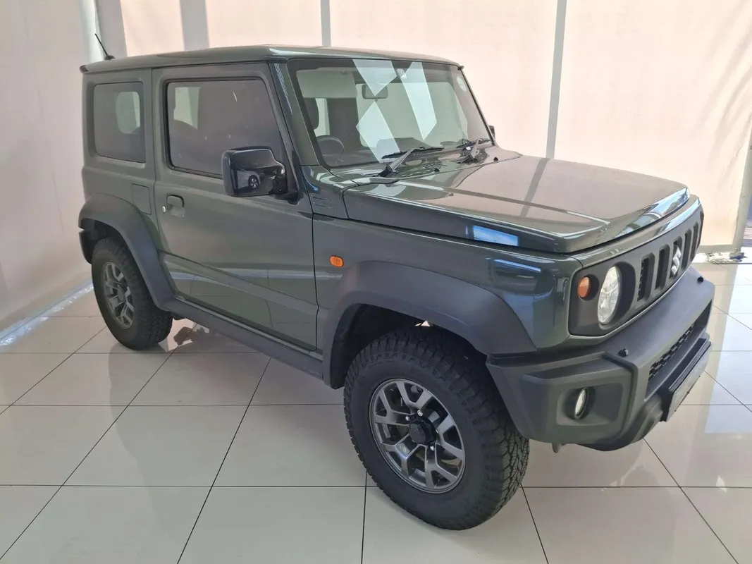 Suzuki Jimny 1.5 GLX MT