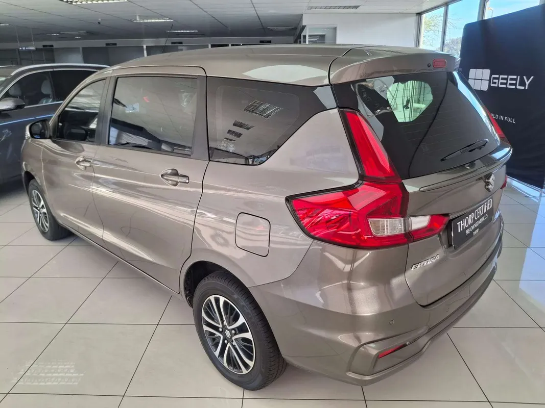 Suzuki Ertiga 1.5 GL MT - Image 7